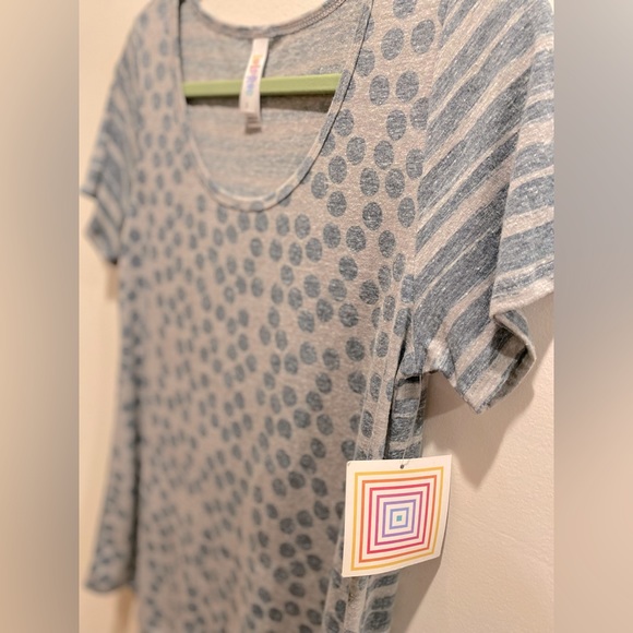 LuLaRoe, Size Small, Blue/Gray, Stipes & Dots Classic Tee - NWT - Picture 5 of 8